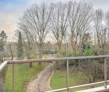 Ruim en licht appartement met 2kamers en uitzicht op groen - Photo 5