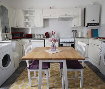 2 bedroom flat to rent - Photo 4