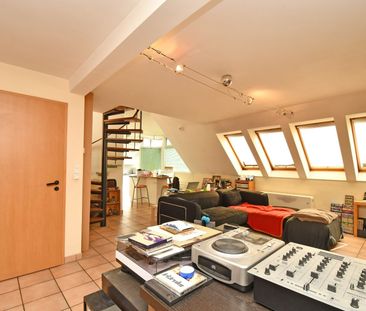 GENT – Lichtrijke en ruime duplex 108m² met 2 SLPK - Rabot - Foto 2