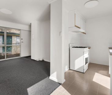 7/30 Brougham Street, North Melbourne VIC 3051 - Photo 2