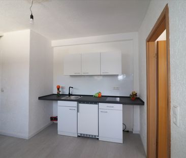 ++ STADTWOHNEN – 2 Zimmer, 2. Etage, Altbau-Whg., nahe Klinikum und... - Photo 2