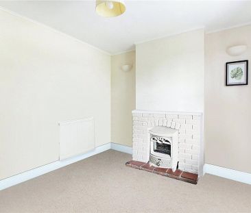 3 bedroom end of terrace house to rent - Photo 5