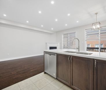 For Lease - 55 Loftsmoor Drive, Brampton, Ontario - Photo 4