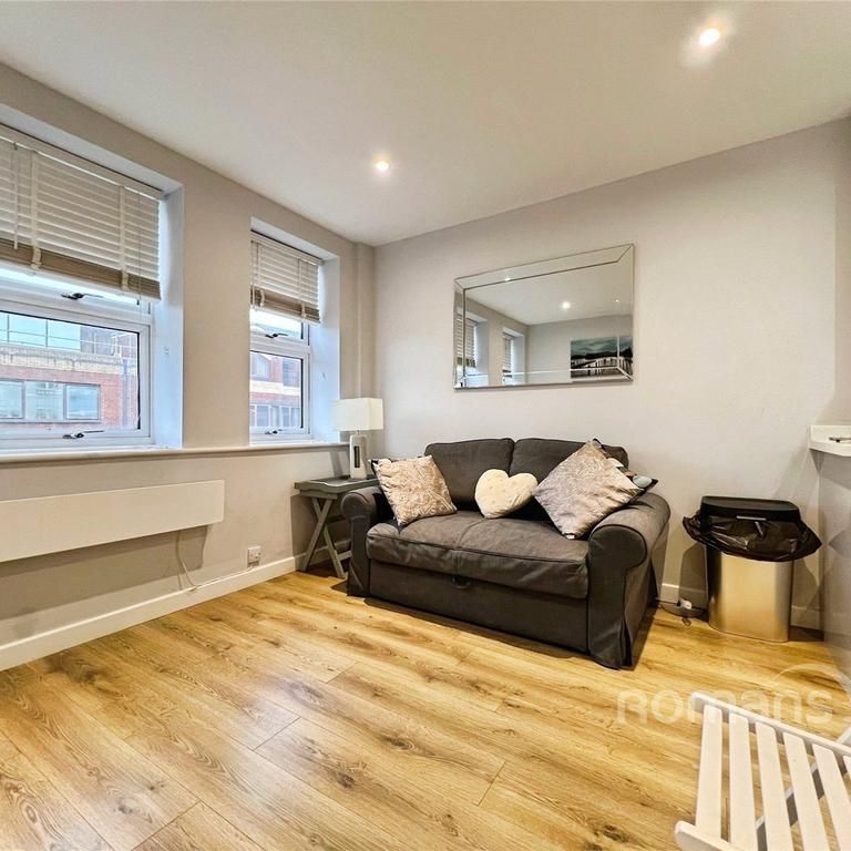 1 bedroom flat to rent - Photo 1