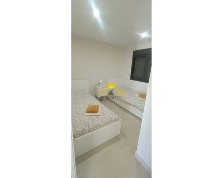 2-BEDROOM PENTHOUSE - TORREVIEJA - Photo 3
