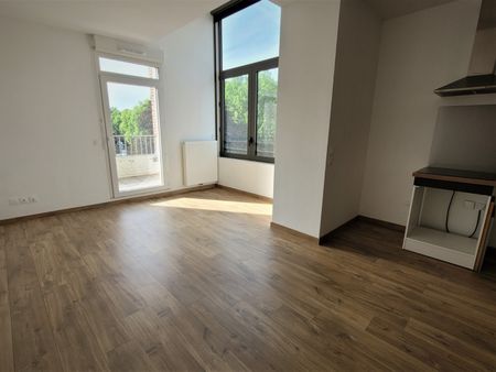 Location Appartement 1 pièce 33m² ROUBAIX 59100 - Photo 2