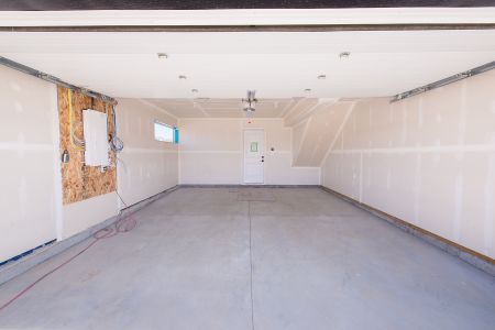 Breeze On Maple Way - Photo 2