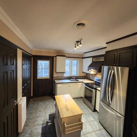 Maison de ville à louer - 3 étages - Arrondissement Jacques-Cartier - Photo 4