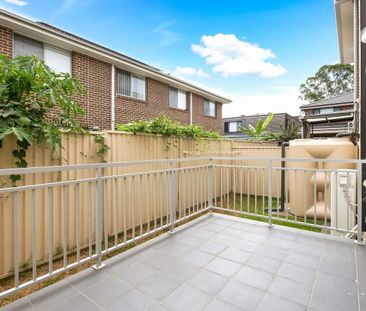 MODERN AND SPACIOUS Four Bedroom Family Townhouse IN PONDS HIGH SCH... - Photo 5