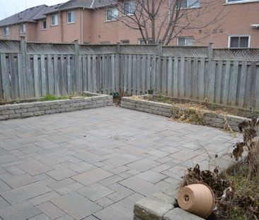 For Lease - 27 Moresby Street, Richmond Hill, Ontario - Photo 5