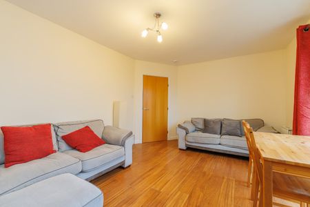 2 bedroom apartment to rent - Photo 4