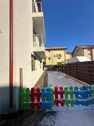 #De Inchiriat, Vila 8 camere - 3 bai | Teren 300 mp - - Fotografie 3