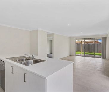 Brand New 4x2 Home in Peaceful Nature Reserve Setting - 25 Bickley ... - Photo 4