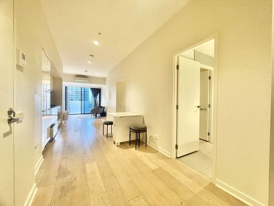 No Compromises, Pure Comfort: 3BR, 2BA Apartment with Balcony and City Views - Photo 1