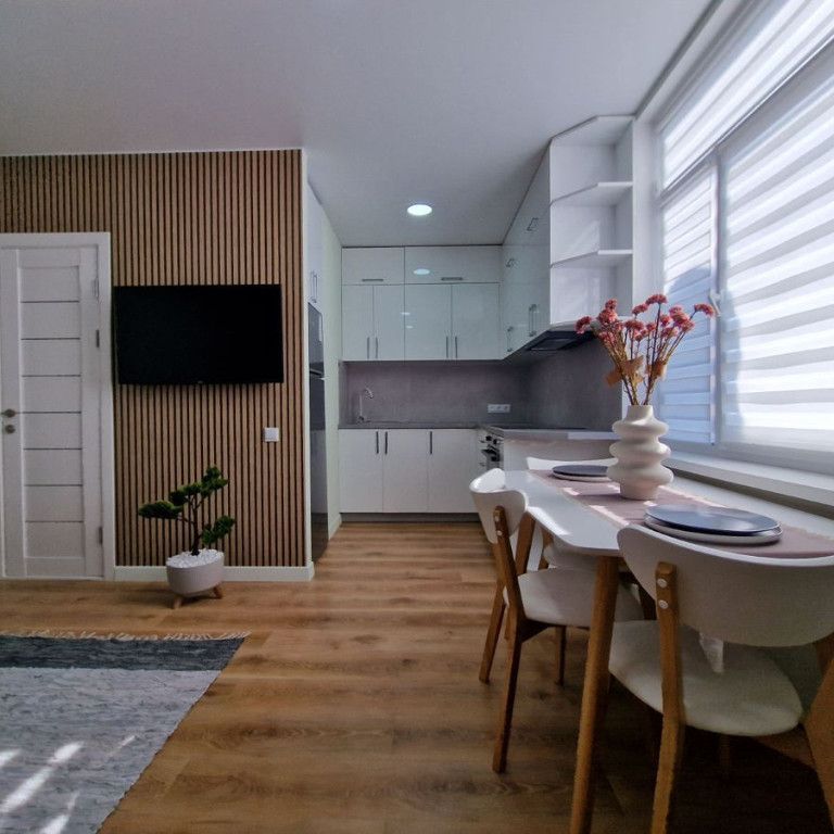 Garsoniera de inchiriat in zona P-ta Victoriei - Photo 1