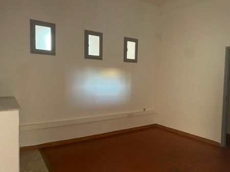 Location Appartement 3 pièces 155m² BRIGNOLES 83170 - Photo 5