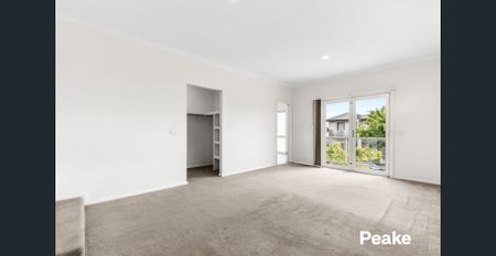 Spacious Lakeside Living, Walk To Everything - Photo 2