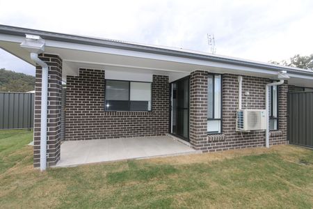 Modern 2 Bedroom Unit in Townsend - Photo 4