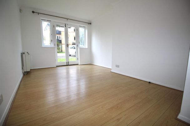 2 Bedroom Flat - Purpose Built To Let - Photo 1