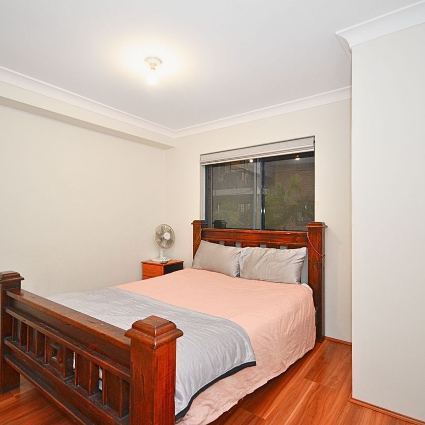 2 Bedroom Spacious Unit!! - Photo 1
