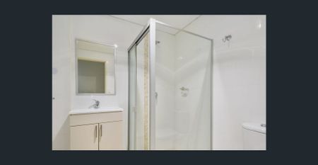 Modern 2 bedroom split level unit - Photo 5