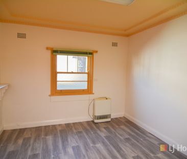 Extension Estate Family Home - Photo 2