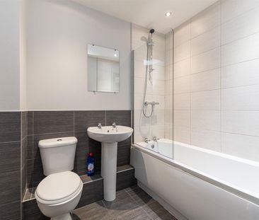 Stanhope Road, South Shields, Tyne and Wear - Photo 5