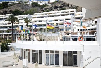 Puerto Rico, Canary Islands 35130