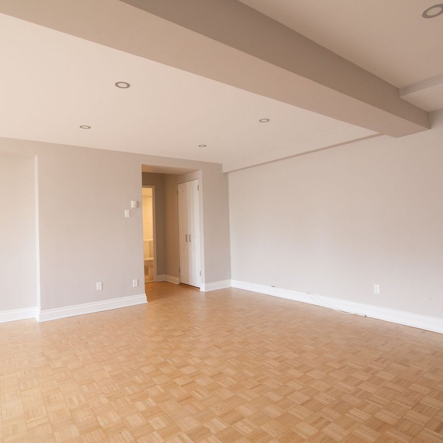 3421 Rue Drummond - Photo 1