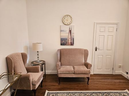 1 Bed Flat, Spencer Road, CR2 - Photo 2