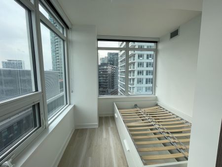 For Lease - 17 BATHURST Street Unit# 1502, Toronto, Ontario - Photo 5