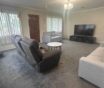 4 Bedroom in Macleans Zone - Photo 4