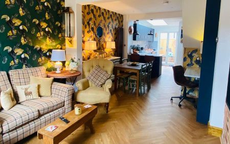 2 bedroom terraced house to rent - Photo 4