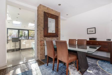 3 bedroom semi-detached house to rent - Photo 3