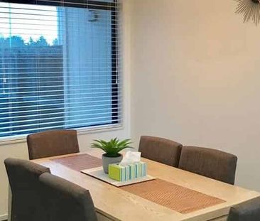 Beautiful Family Home - Photo 5