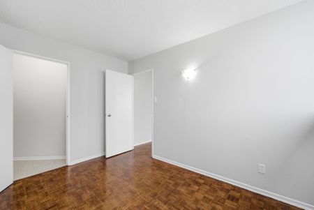For Lease - 2360 Dundas Street Unit# 2719B, Toronto, Ontario - Photo 5