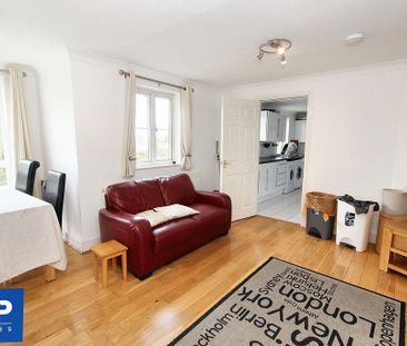 1 bedroom in a flat share to rent - Photo 6