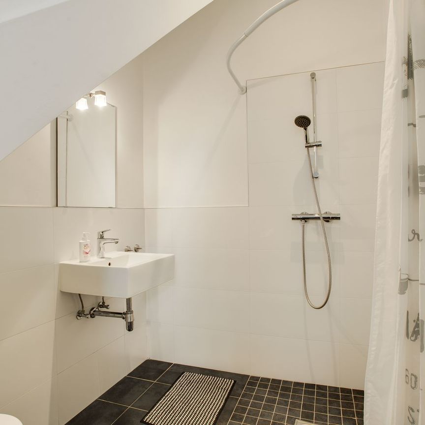 Appartement te huur: Van St. Aldegondeplein 1 2581 TJ Den Haag - Photo 1