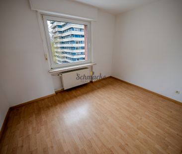 Zentral gelegene 4,5-Zimmer-Wohnung mit Weitblick und Garage im Hag... - Photo 4