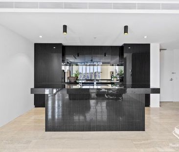 Luxurious 2 bedroom - 2 bathroom Fully Furnished Apartment - Photo 3