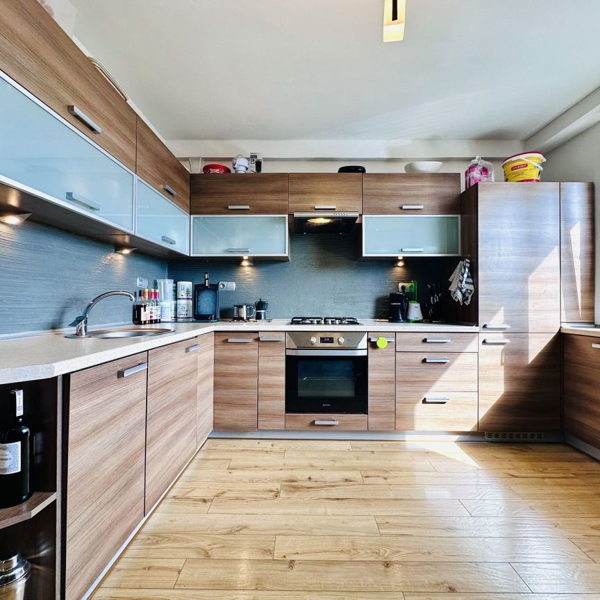 Komfortowa kawalerka w najlepszej części miasta - Фото 1