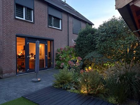 Te huur: Huis Boris Pasternak-erf in Dordrecht - Photo 5