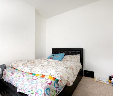 2 bedroom maisonette to rent - Photo 5