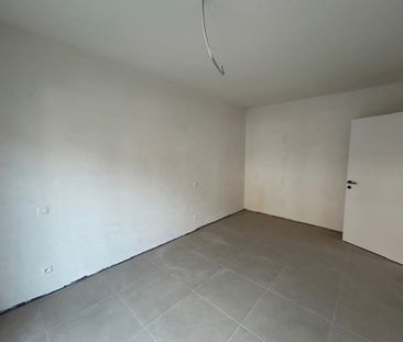 Gelijkvloerse verdieping - Te huur - Photo 4