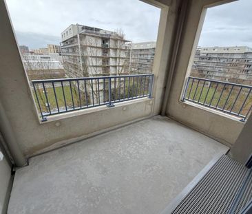 Location Appartement 3 pièces 66m² BORDEAUX 33800 - Photo 6