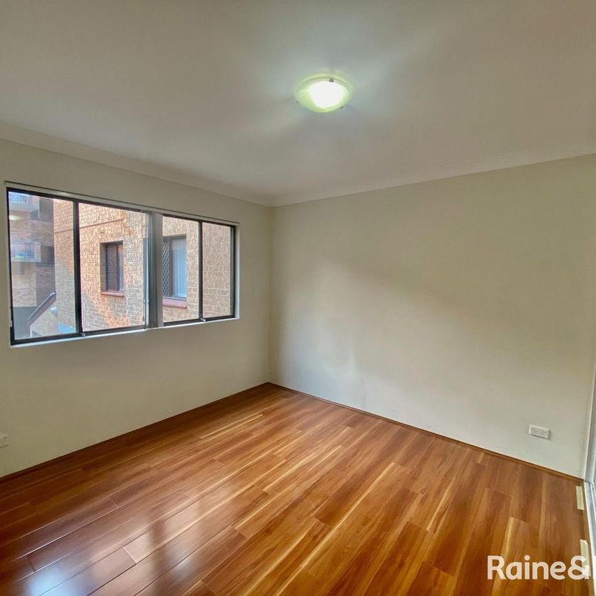 2/13-15 Helen Street, Westmead, NSW 2145 - Photo 1