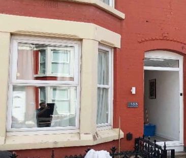 Empress Road Room 2 - Photo 1