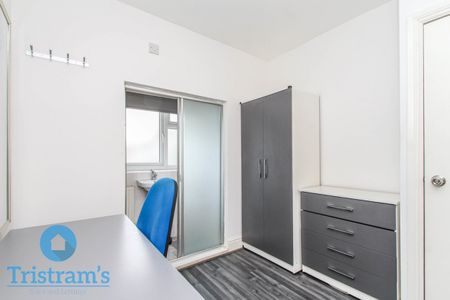 6 bed Semi-Detached House for Rent - Photo 3