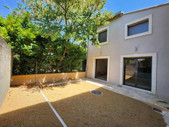 EXCLUSIVITE A SAINT SATURNIN LES AVIGNON - LOCATION MAISON DE 83 M² SURF HAB TERRAIN DE 186 M² - 3 CHAMBRES - Photo 1