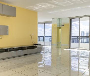 Appartement • Aventura - Photo 2